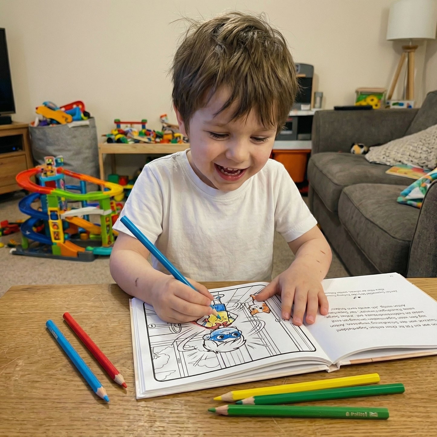 Der kleine Held rettet die Pyjama-Party